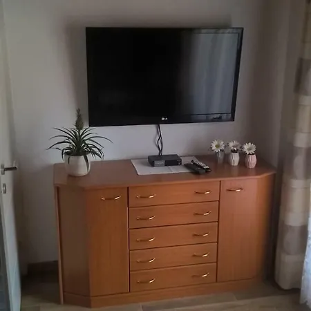 Bauer Apartment